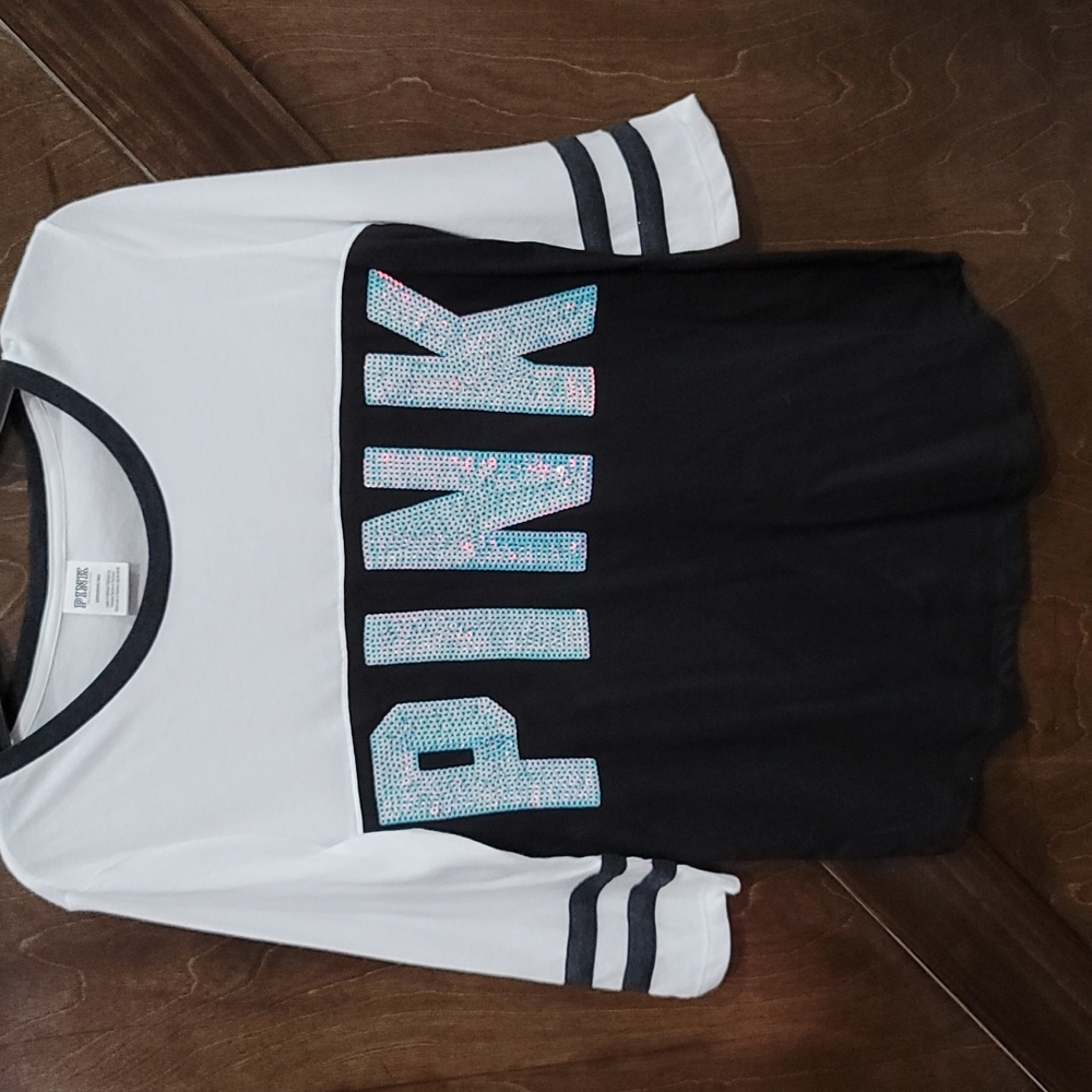 Size Small Pink shirt 3/4 length sleeve
